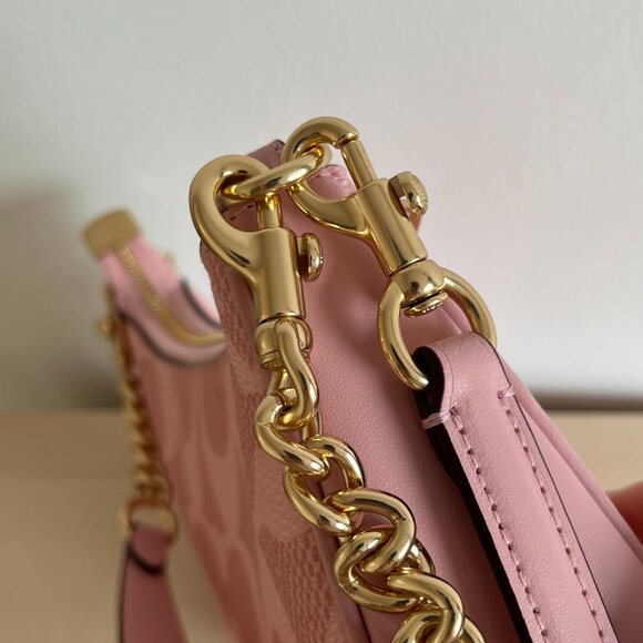 Authentic COACH CAL51 TERI pink shoulder bag. - Picture 8 of 14